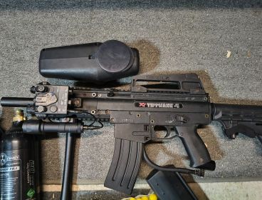 Tippman X7 Accessories, Bug Out Bag with 2 CO2 Bottles, and a few hundred Painballs